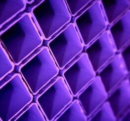 Profile aluminiowe w przekroju do namiotów składanych Ecotent®.